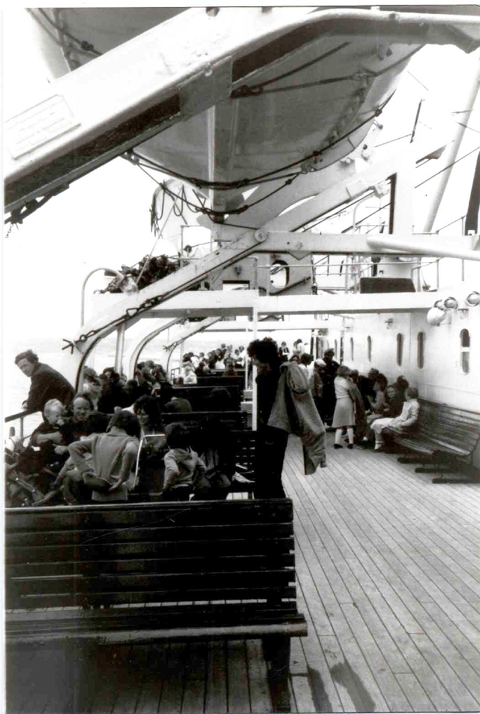 19810618 MAID OF KENT'S Last Voyage from Cherbourg to Southampton 05.jpg